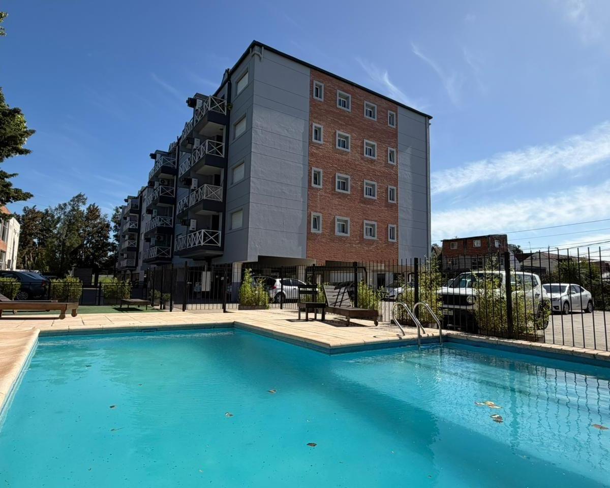 Departamento de 2 ambientes en condominio con seguridad 24 horas en Tigre