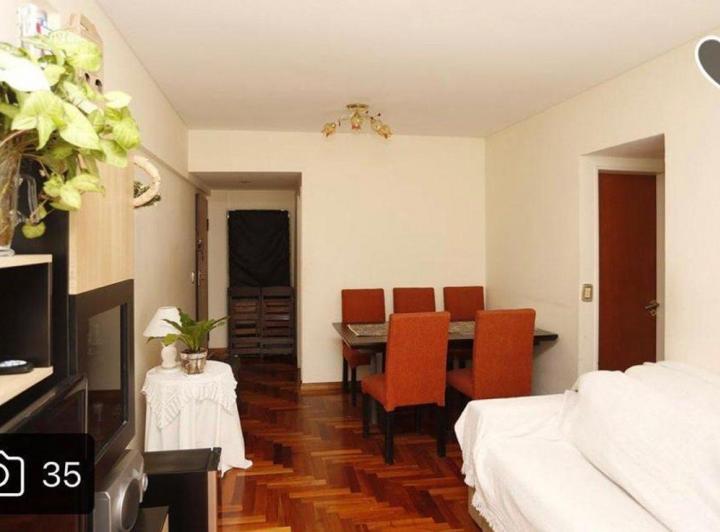 Apartamento de dois ambientes com vaga fixa em Caballito