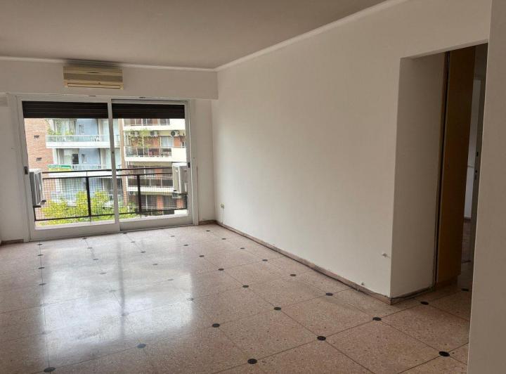 Departamento de 3 ambientes con balcón en Villa Crespo