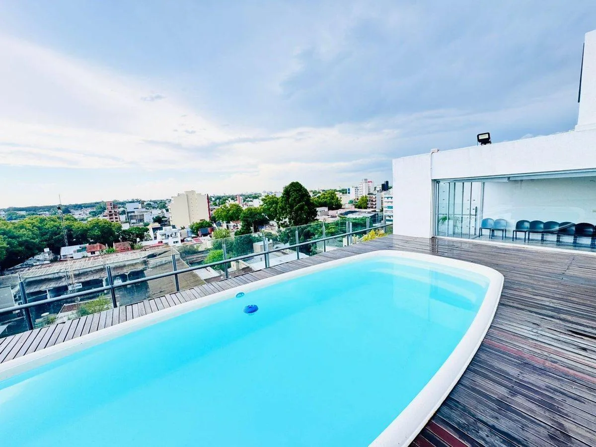 Estúdio mobiliado com piscina e salão de festas no Centro de General San Martín