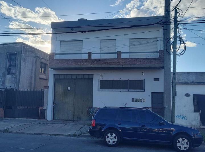 Departamento PH de 3 ambientes con 2 dormitorios en Morón