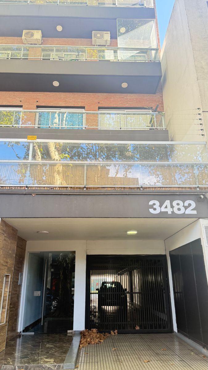 Two-room apartment with covered parking in Villa Urquiza