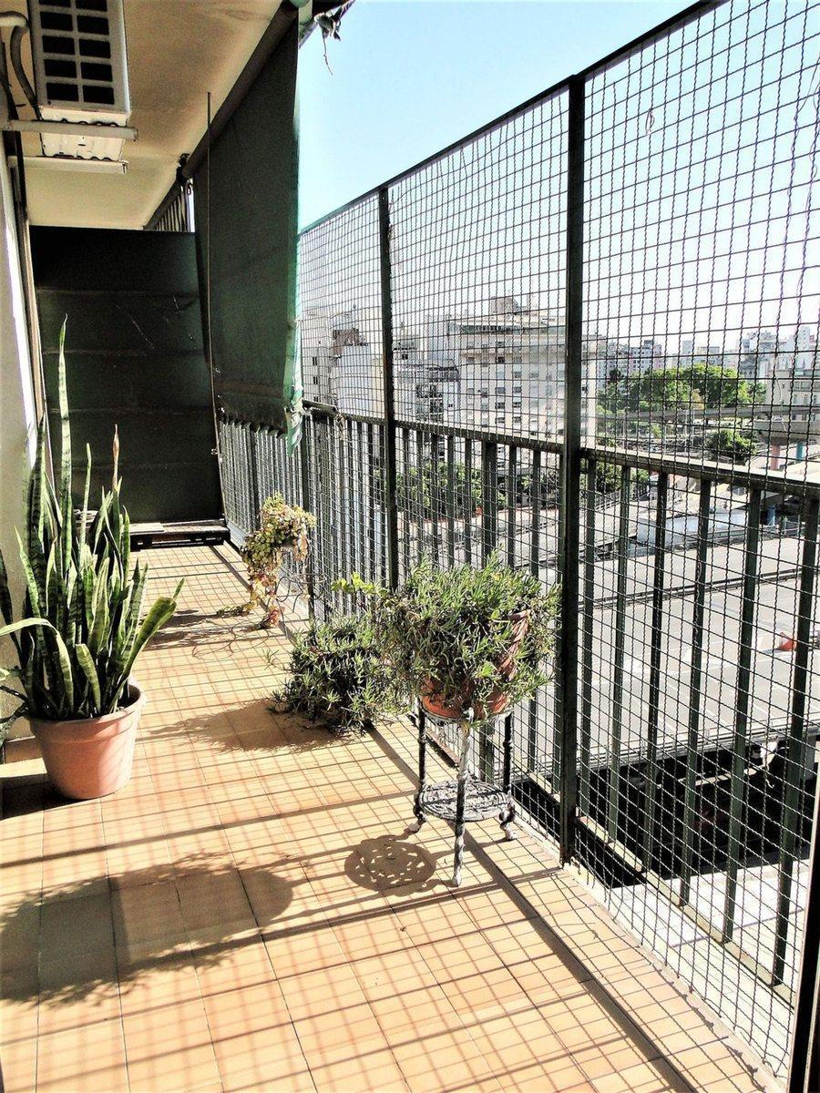 Меблированная квартира с 1 спальней и балконом в Constitución