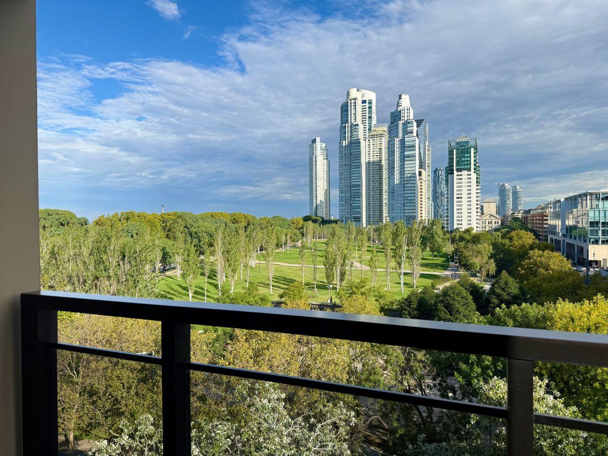 Аренда четырёхкомнатной квартиры с парковочным местом в Puerto Madero