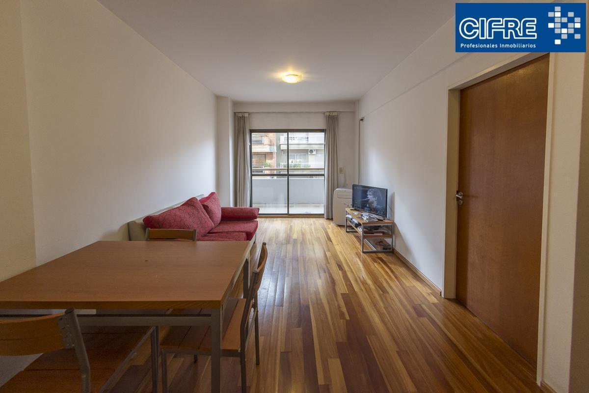 Departamento de 2 ambientes con balcón corrido al frente en Villa Urquiza