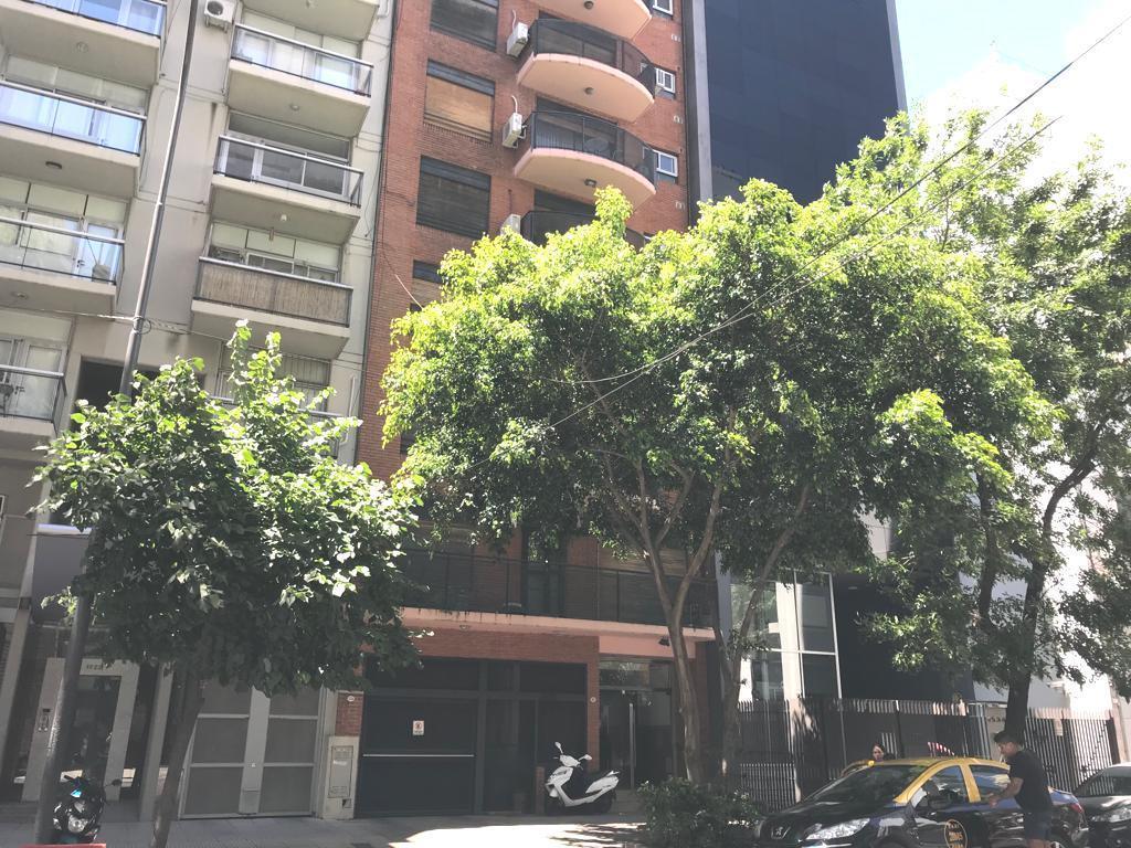 Apartamento meio andar de dois ambientes em Belgrano