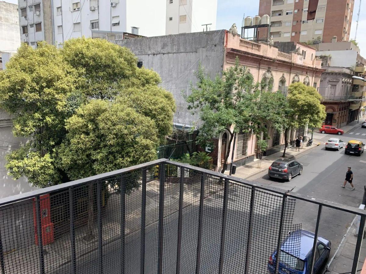 Departamento de 2 ambientes con balcón en Monserrat