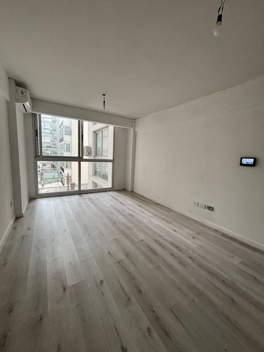 Studio apartment in Flores with amenities