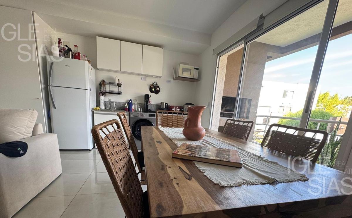 Departamento de 2 ambientes con cochera y balcón en Sendero, Tigre