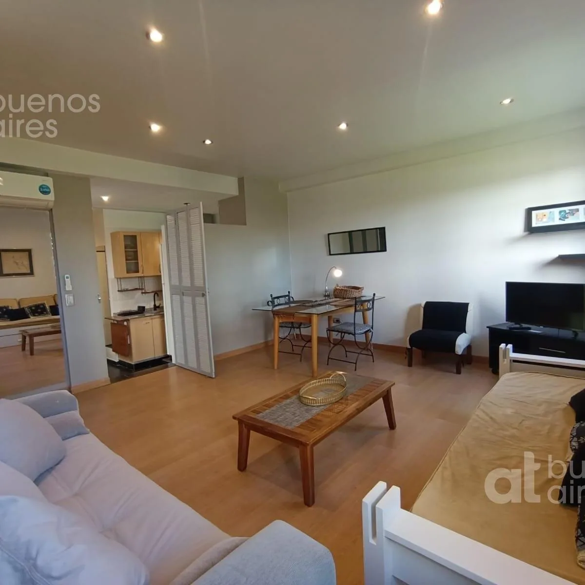 Departamento duplex con terraza propia en Parque Patricios