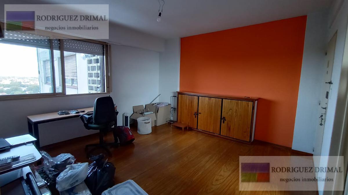 Apartment near Temperley station in Lomas de Zamora