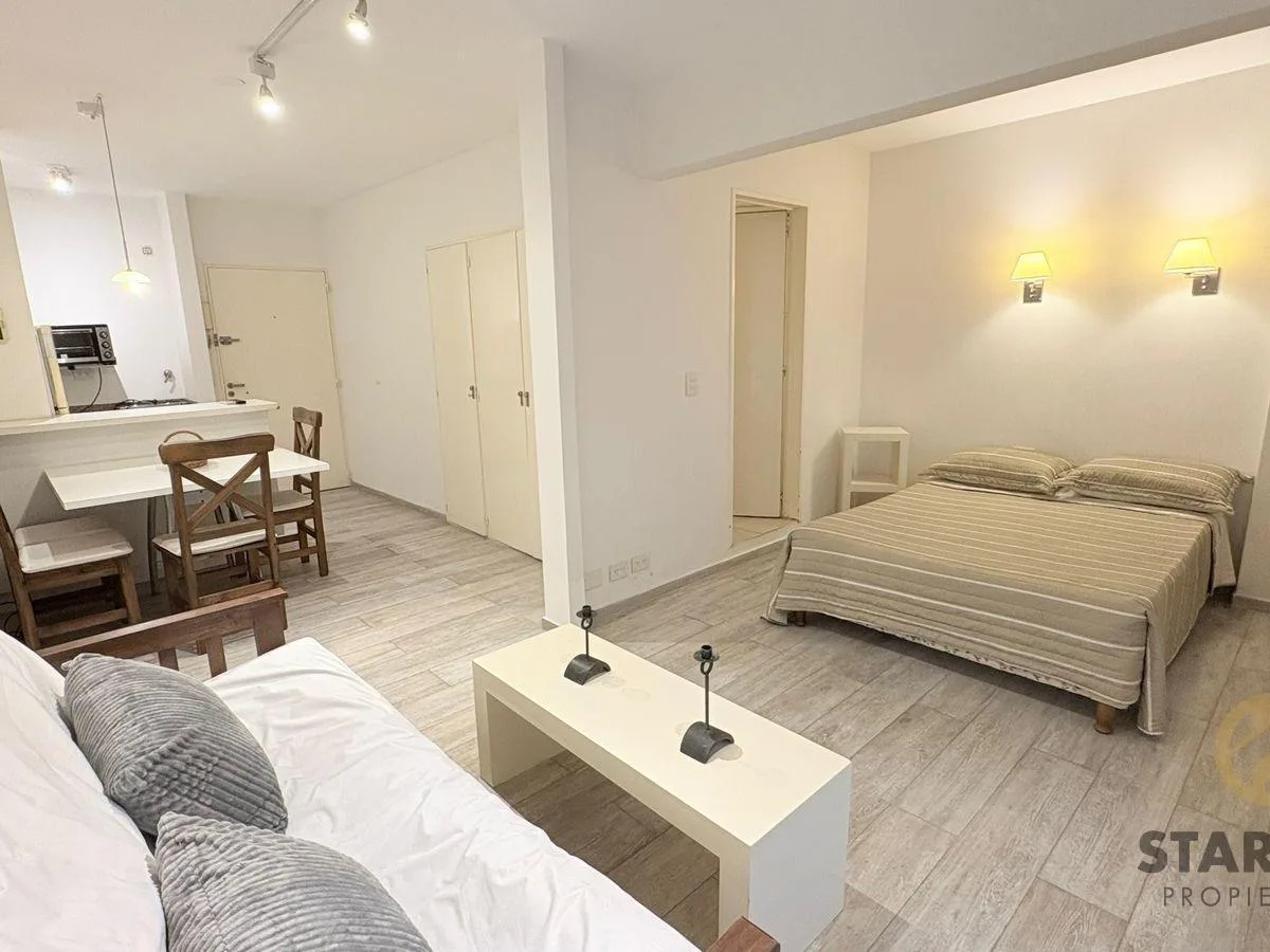 Kitnet mobiliada de 35 m² no miolo de quadra em Retiro