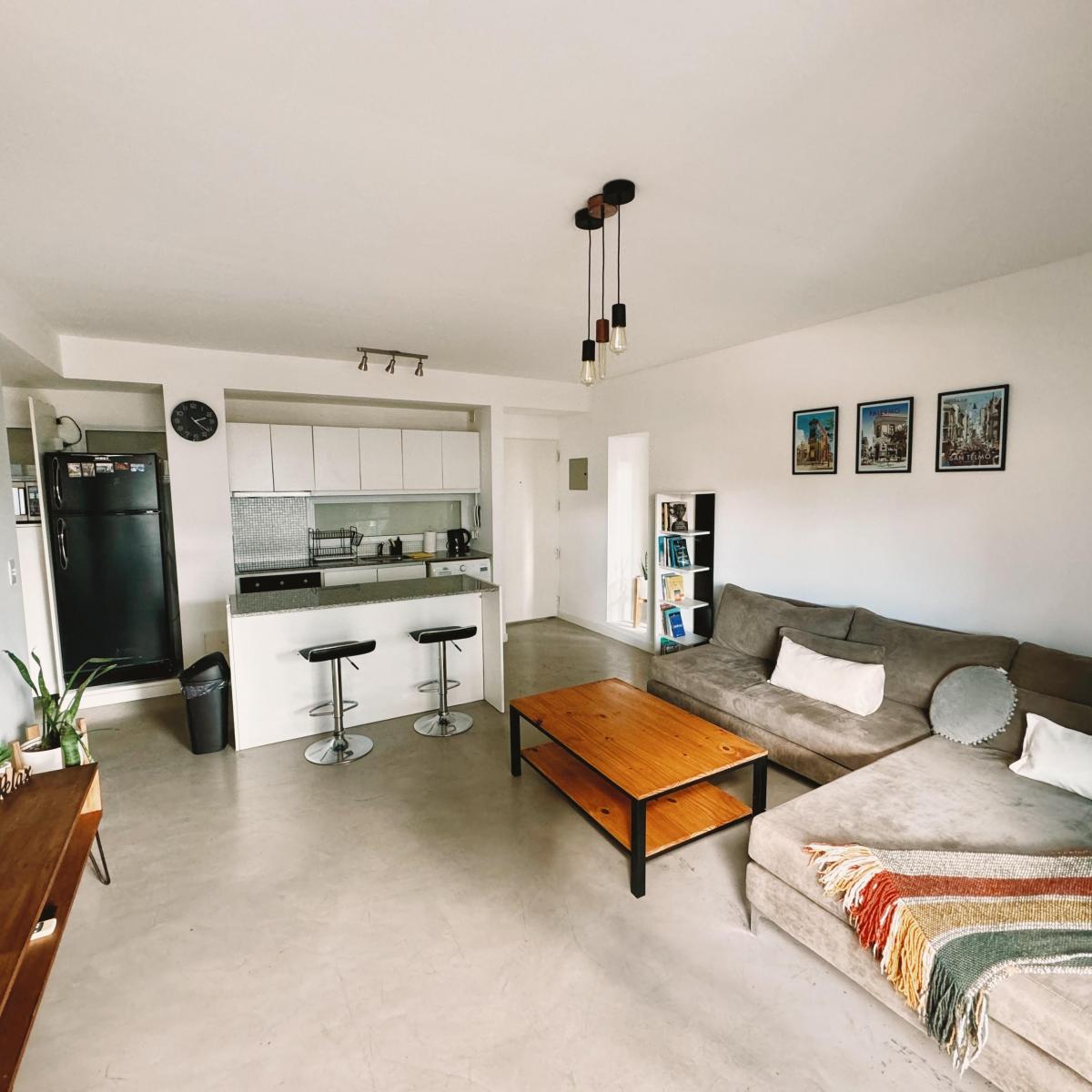 Two-room apartment with balcony-terraсe in Núñez