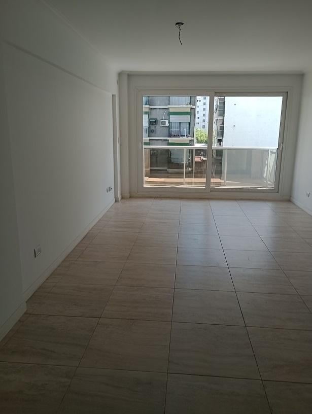 Квартира-студия с балконом в Monserrat