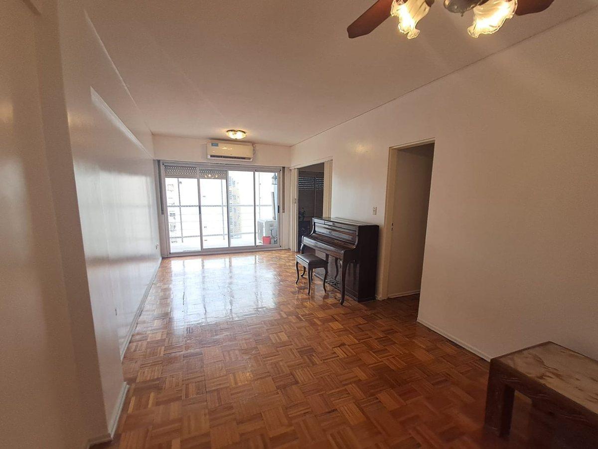 Apartamento de 5 ambientes com quarto de serviço e vaga em Palermo