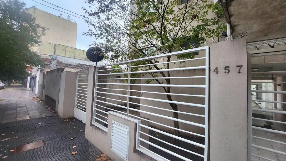 Two-room apartment in Ramos Mejía