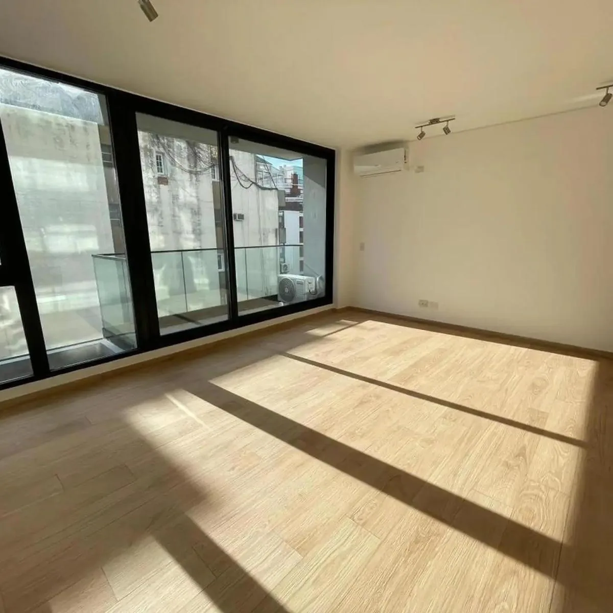 Квартира-студия новая в Almagro