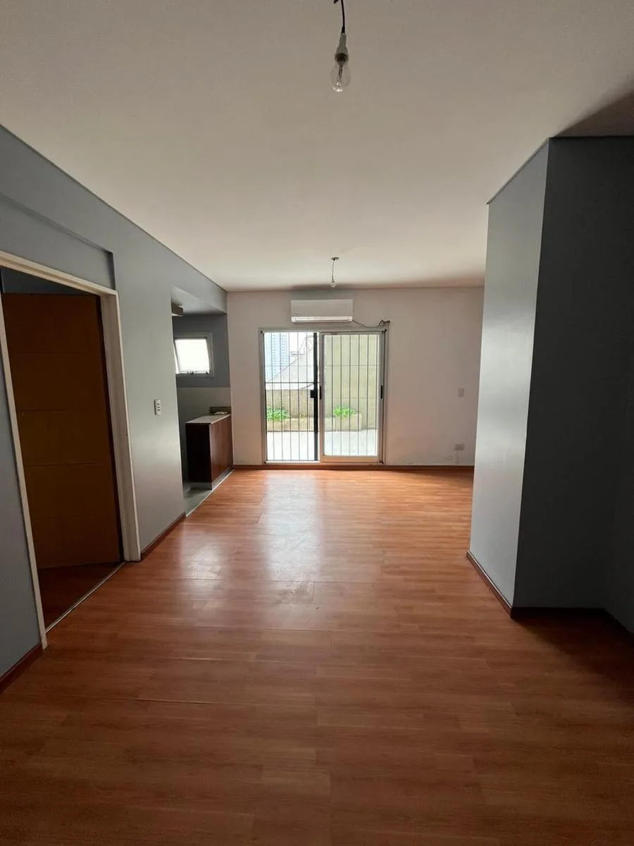 Departamento de 2 ambientes con terraza propia en Núñez