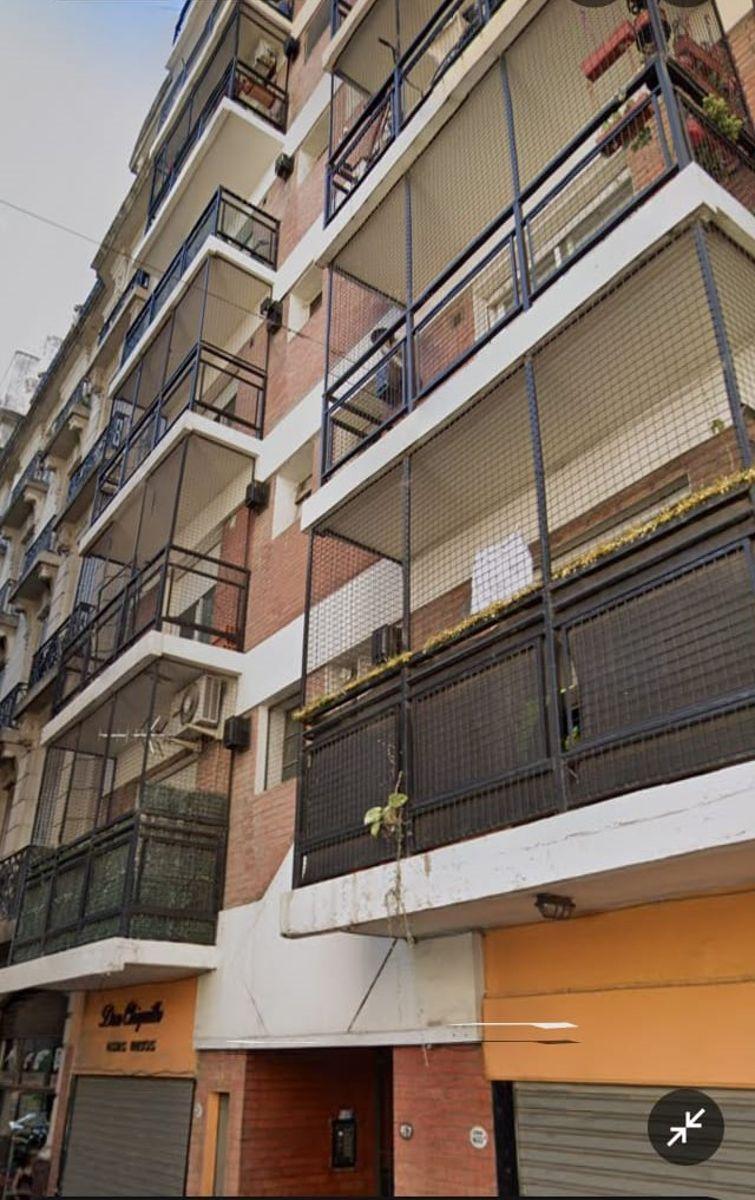 Kitnet em Monserrat com cozinha integrada