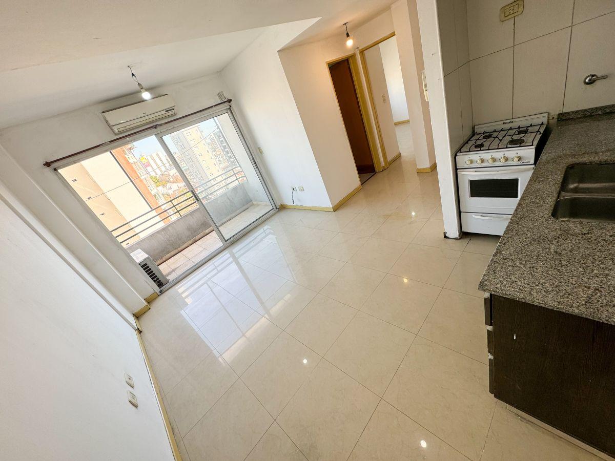 Departamento 2 Ambientes en Plena Estación Lanús con Balcón