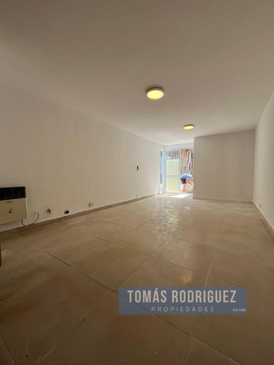 Departamento tipo loft de 2 ambientes con doble balcón en Quilmes Centro