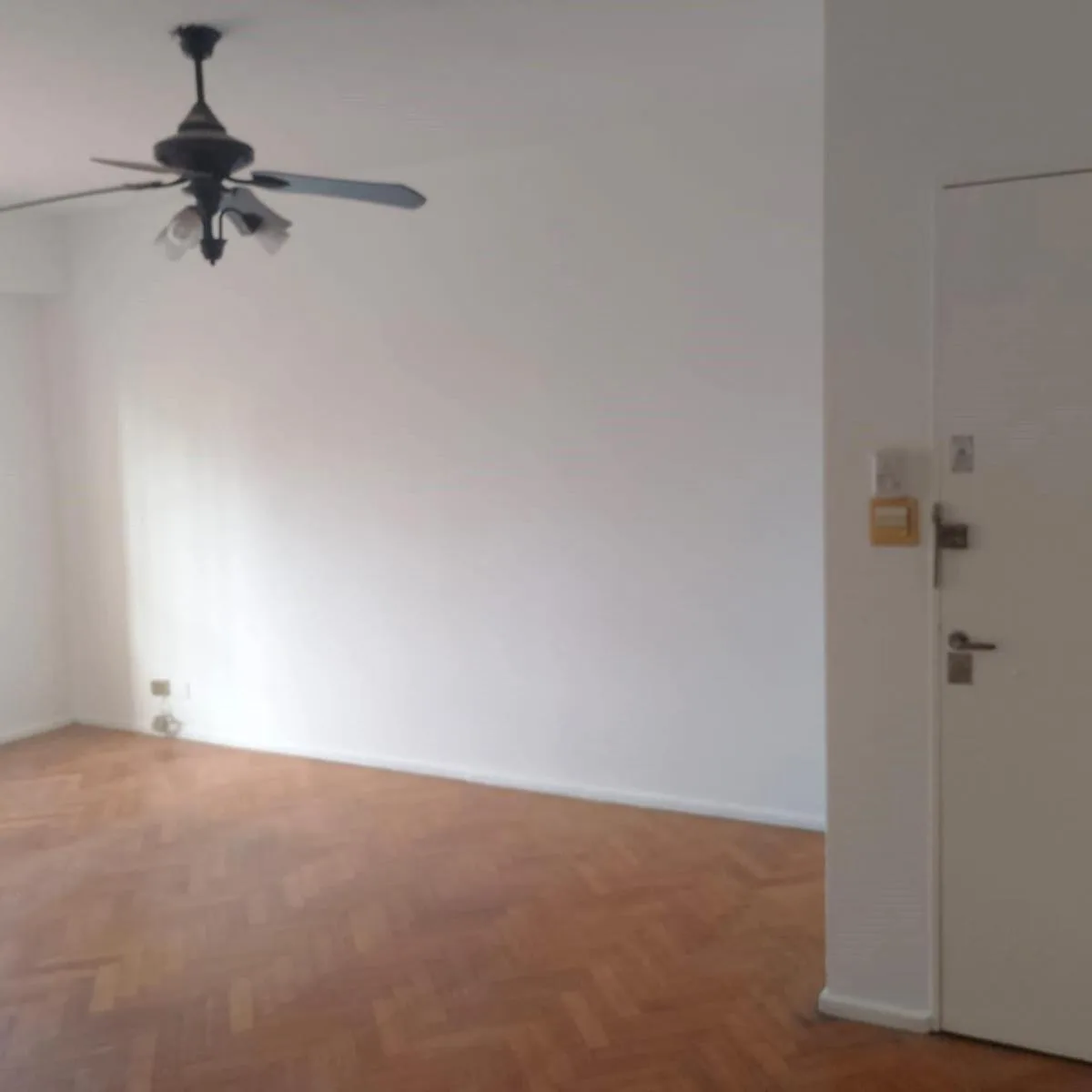 Departamento de 4 ambientes con lavadero en Monserrat