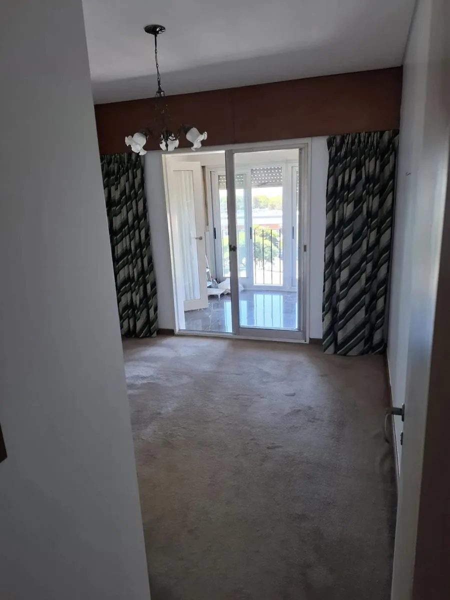 Аренда квартиры с 4 спальнями в Vicente López