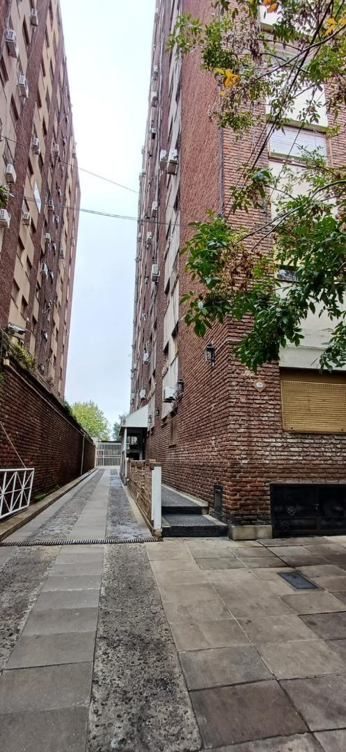 Трёхкомнатная квартира в Avellaneda, Gerli