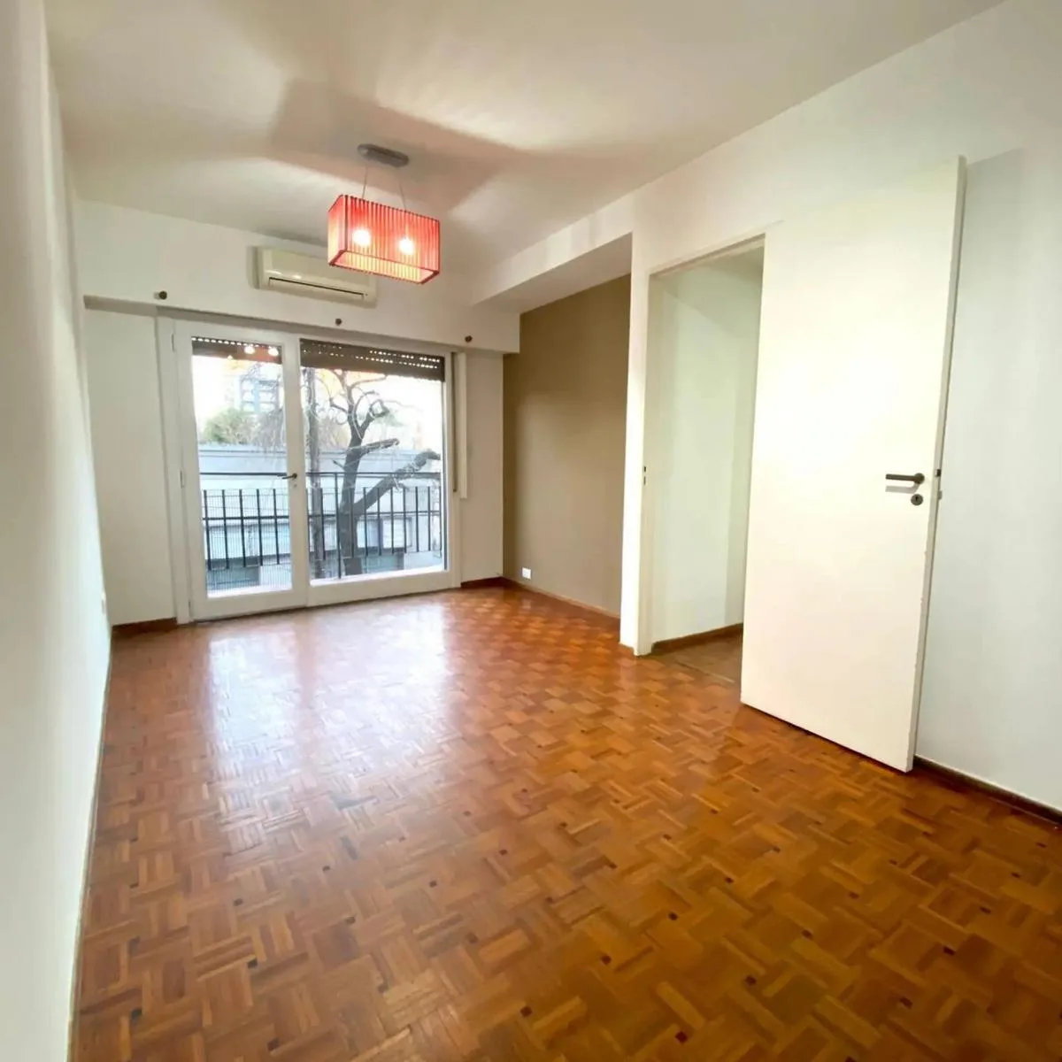 Квартира-студия с балконом в Quilmes Centro