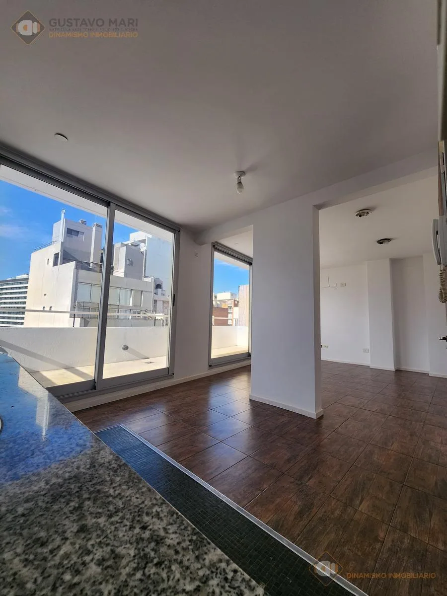 Квартира-студия с террасой на балконе в Saavedra