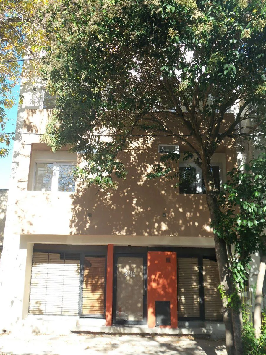 Duplex de 1 dormitório com varanda em La Plata
