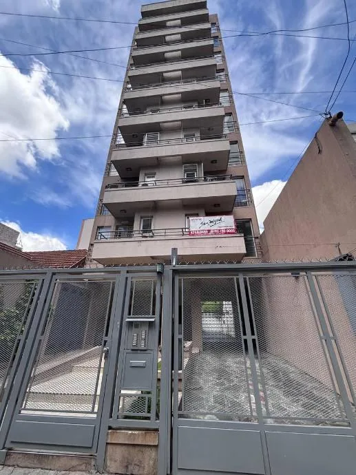 Apartamento de dois ambientes em Lanús Este