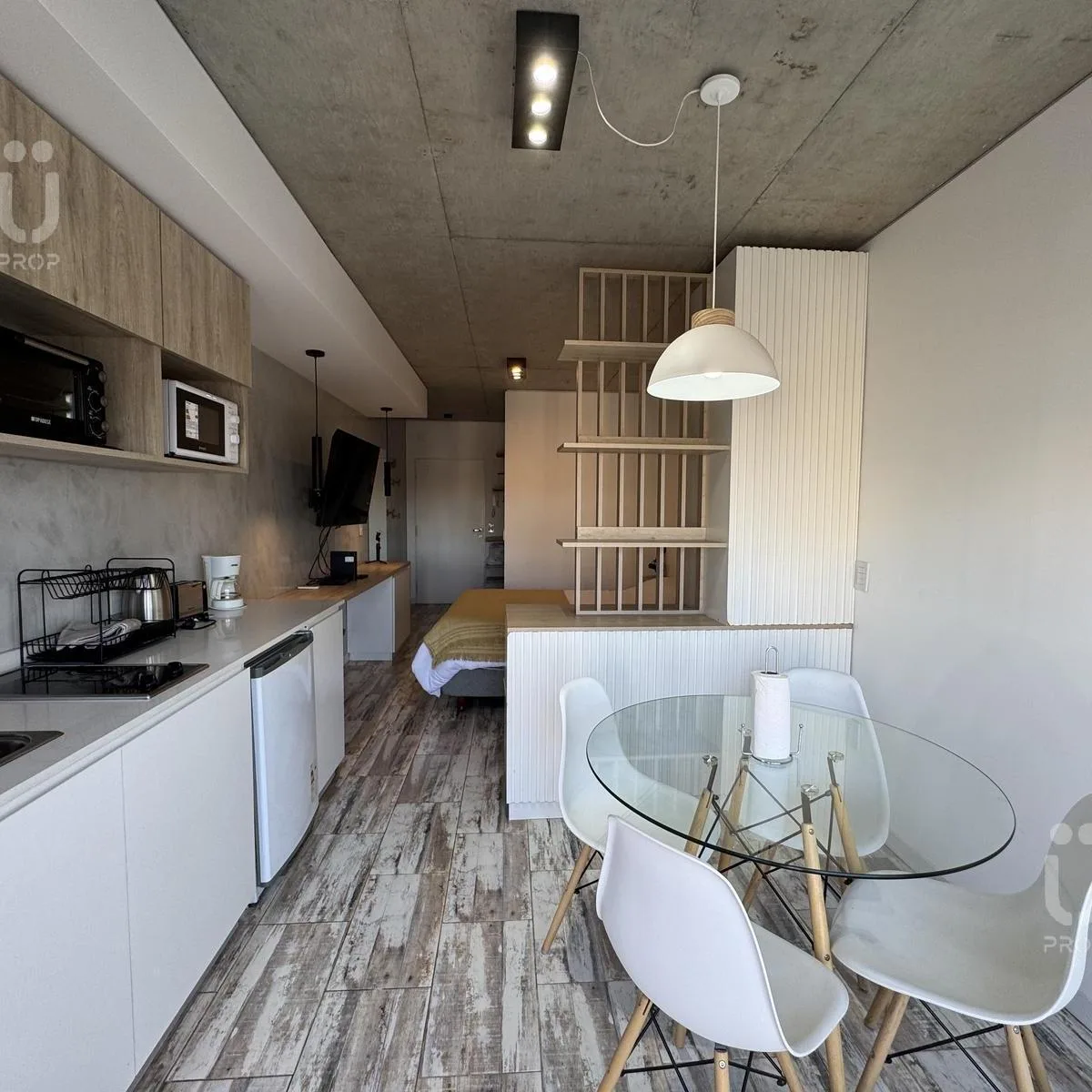 Kitnet mobiliada com amenities em Chacarita