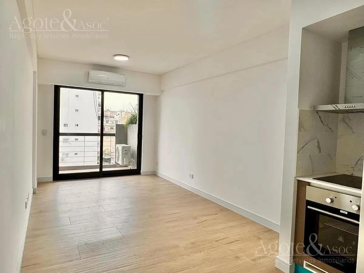 Квартира-студия новая в Almagro