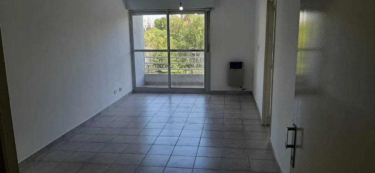 Studio apartment with balcony in La Boca