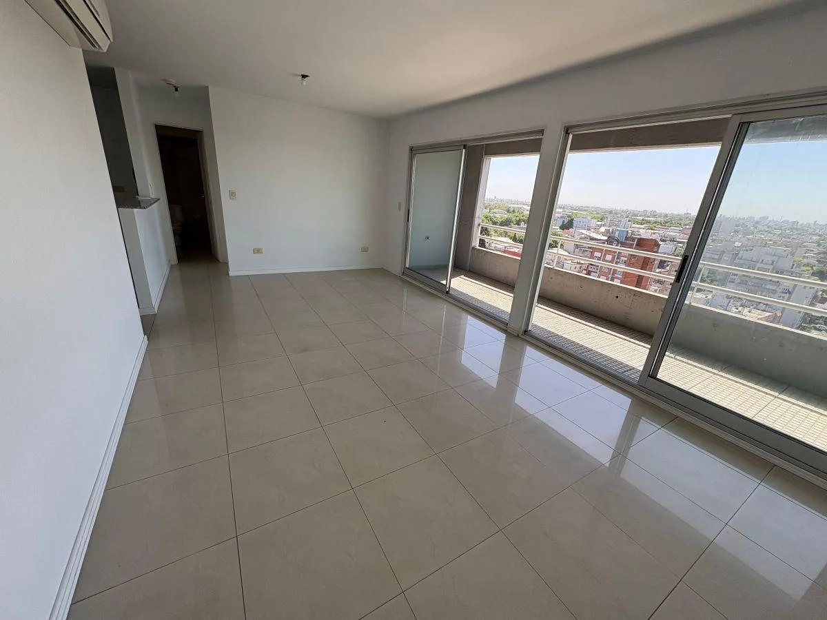 Apartamento de 2 ambientes com 1 dormitório em Morón