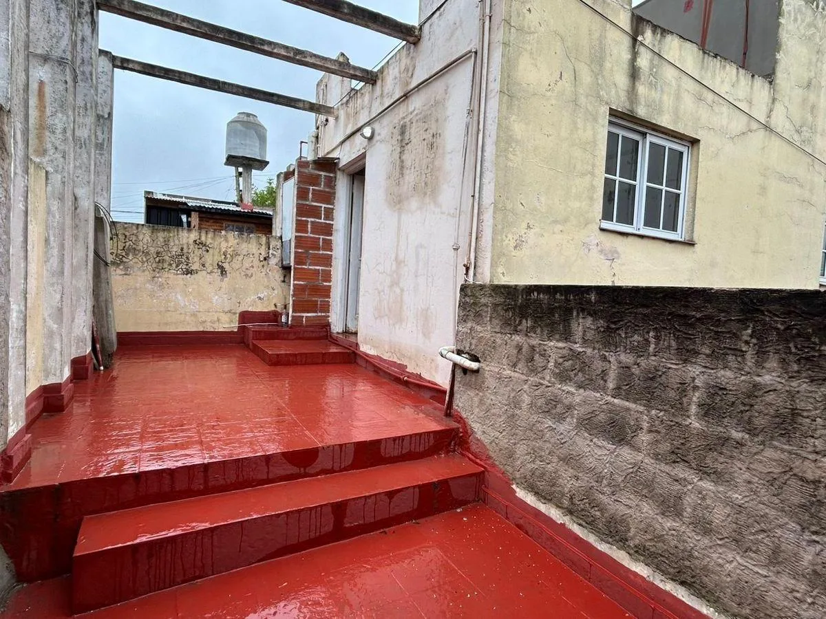 Apartment with private patio in Lomas de Zamora
