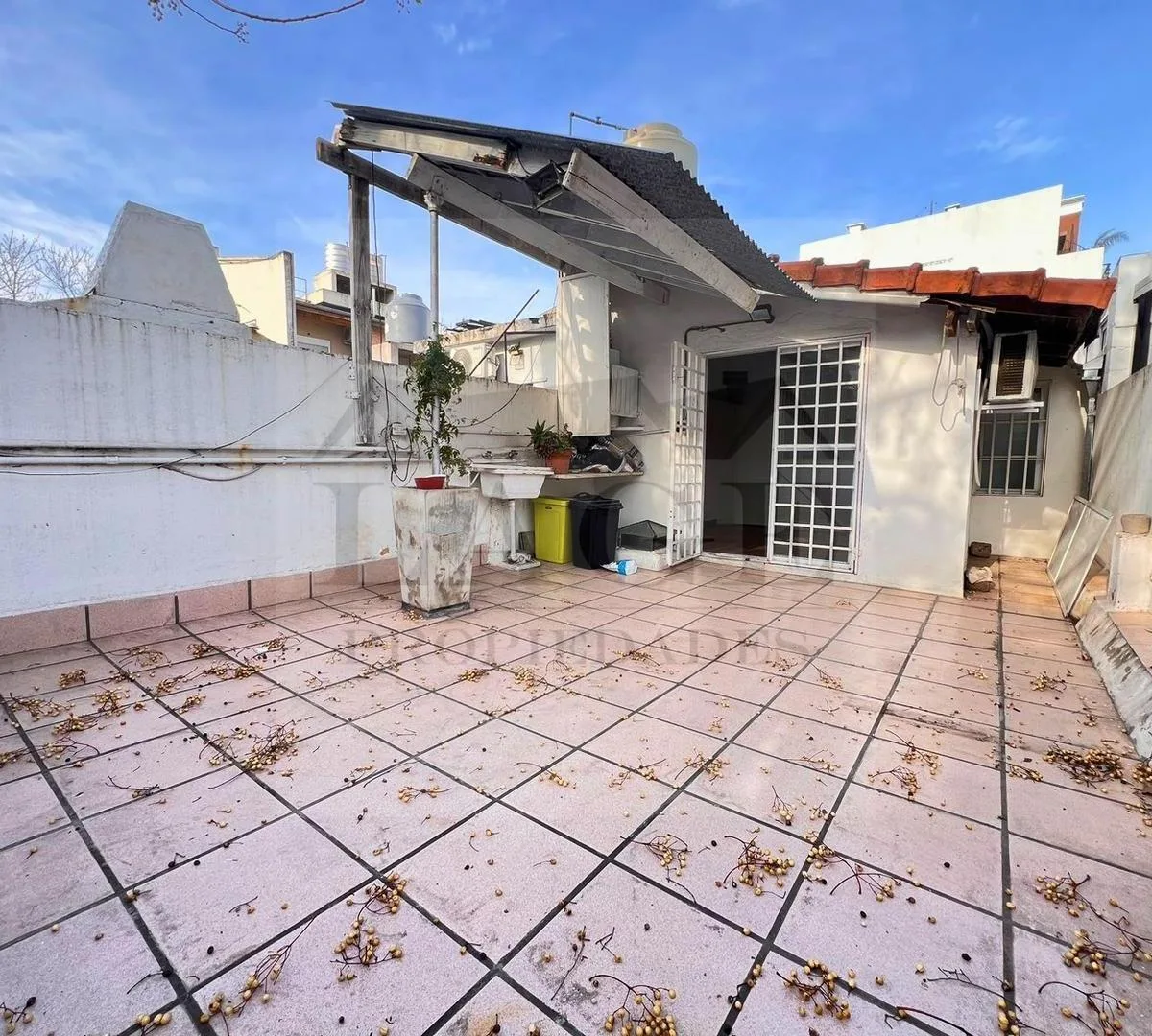 PH de três ambientes com 2 dormitórios e terraço em Saavedra