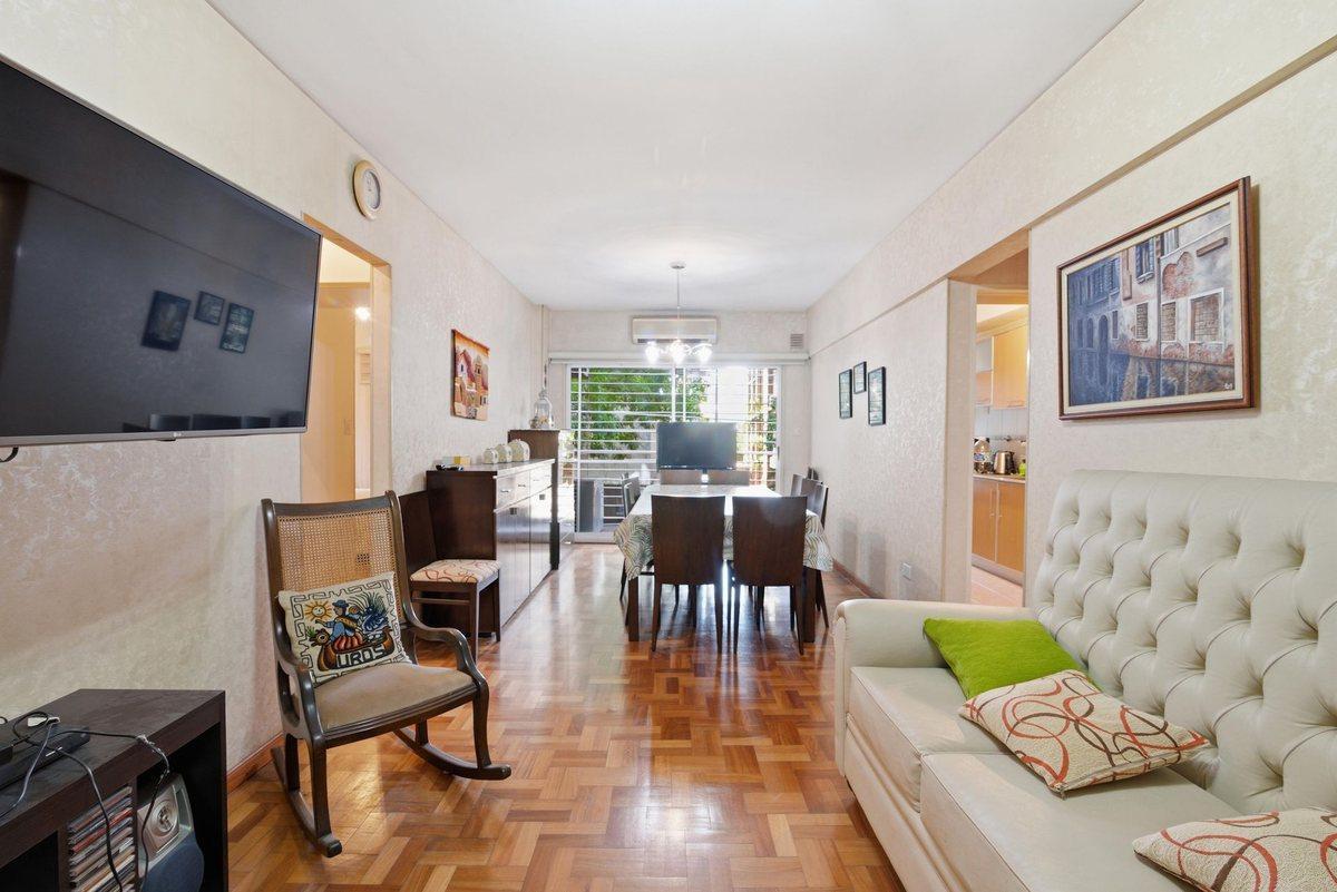 Квартира с тремя комнатами в Belgrano