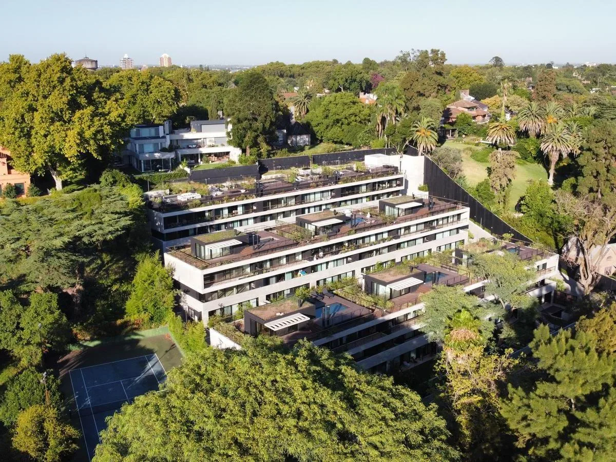 Brand new 3-bedroom duplex in Victoria