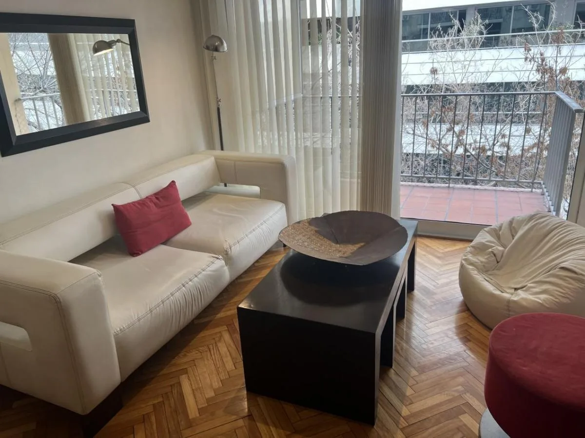 Apartamento de dois dormitórios mobiliado em Palermo