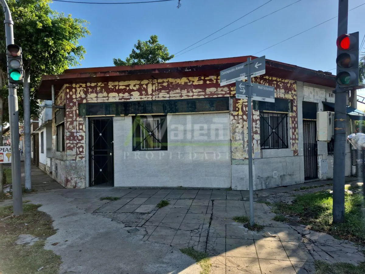 Kitnet de 35 m² em esquina na zona comercial de Villa Tesei, Hurlingham