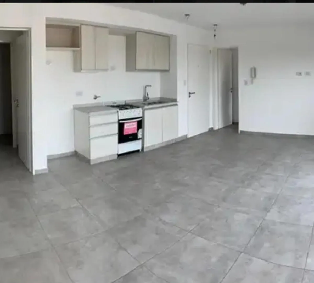 Apartamento de dois ambientes em Morón