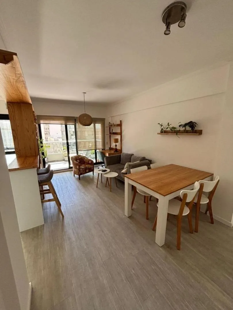 Furnished two-room apartment with parking in Villa Urquiza