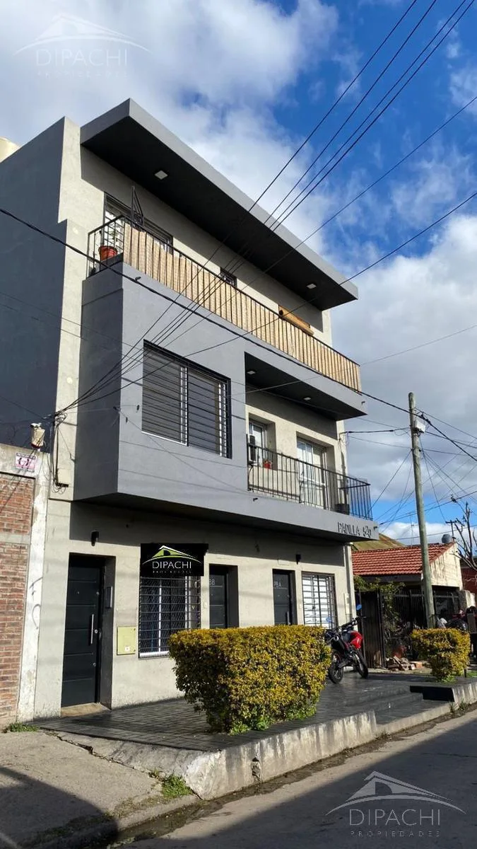 Studio apartment in Gerli, Lanús