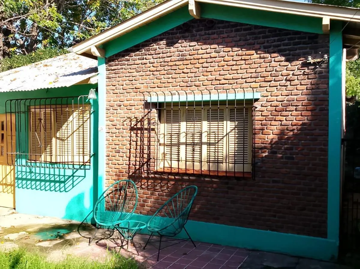 2BR house, garden and parking
