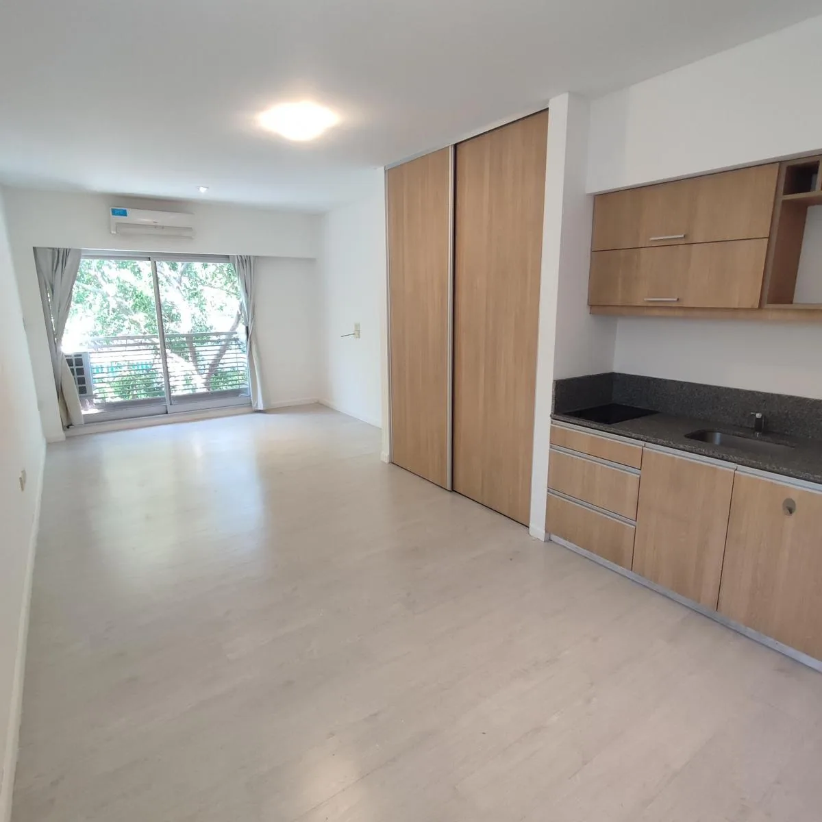 Studio apartment in Flores near Plaza Irlanda