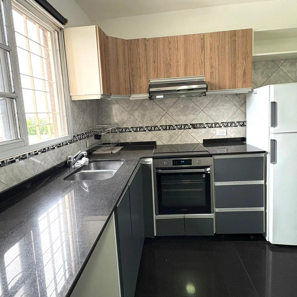 Departamento de 3 ambientes en Lomas del Mirador