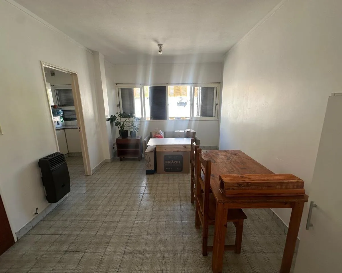 Apartamento de 2 ambientes com 1 quarto para alugar em La Plata