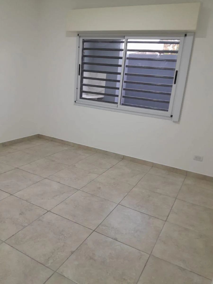 Departamento de 60 m&sup2; con 1 Dormitorio en Alquiler en Berazategui